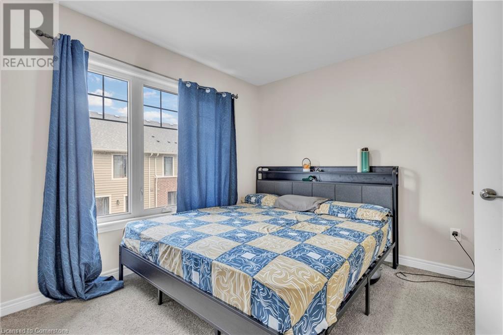 Photo 12 of 68 Esplanade Lane, Grimsby ON