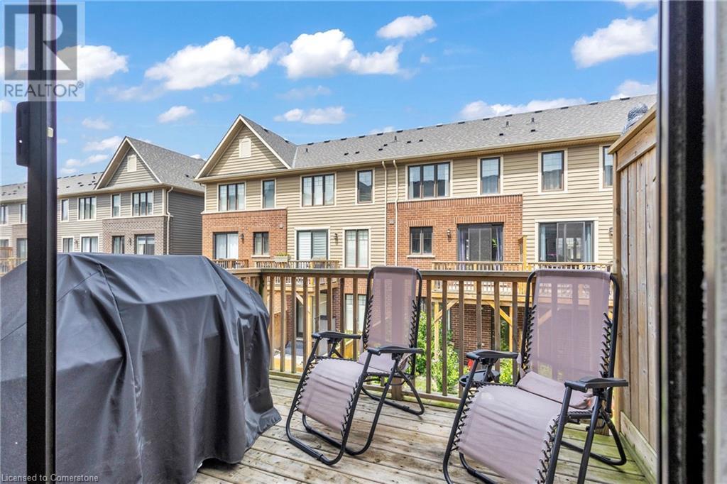 Photo 31 of 68 Esplanade Lane, Grimsby ON