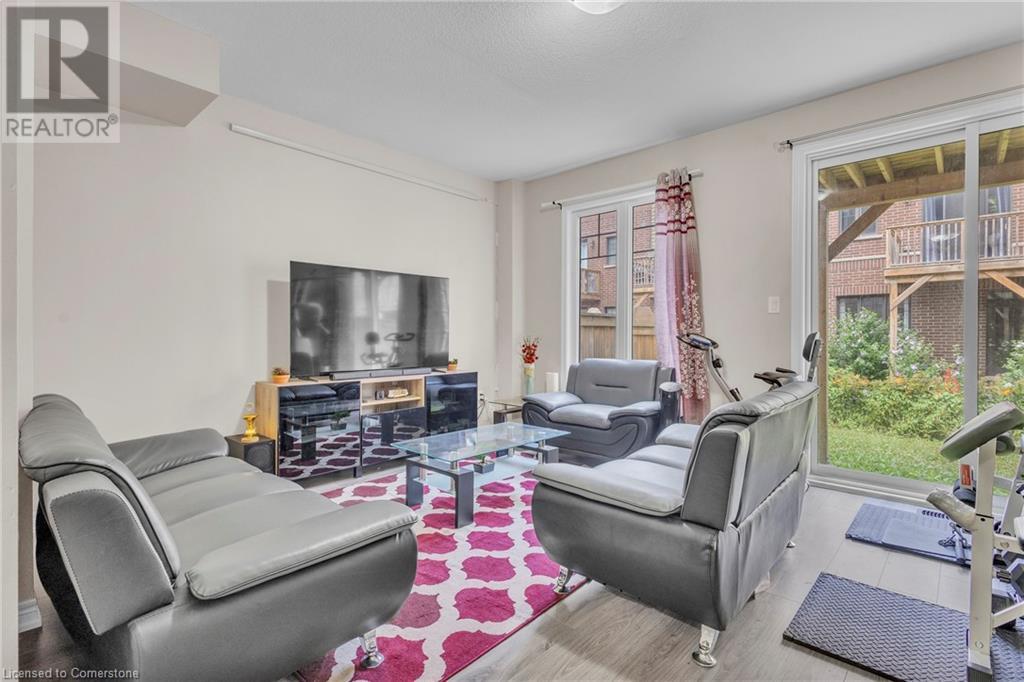 Photo 6 of 68 Esplanade Lane, Grimsby ON