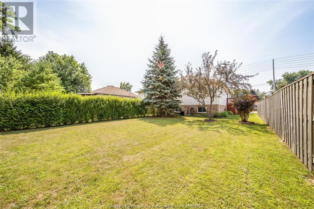 Photo 25 of 750 Cabana Road East, Windsor ON