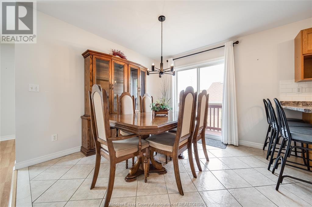 Photo 7 of 750 Cabana Road East, Windsor ON