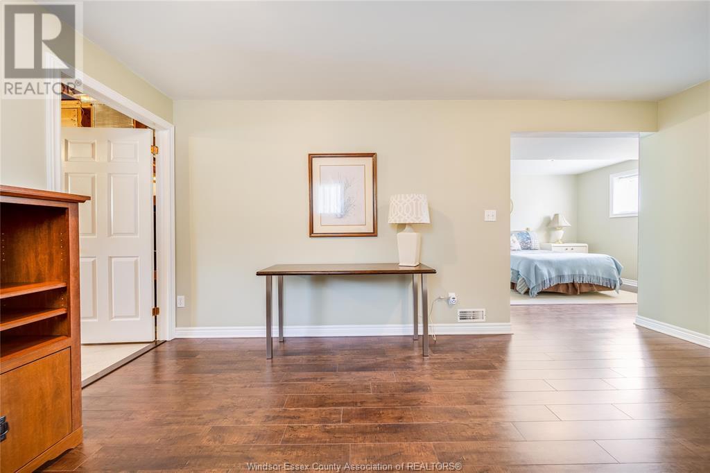Photo 15 of 750 Cabana Road East, Windsor ON