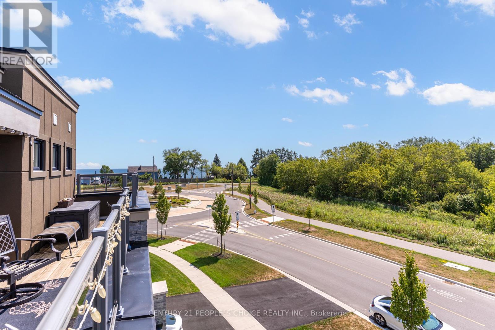 Photo 8 of 169 East Shore Drive, Clarington ON