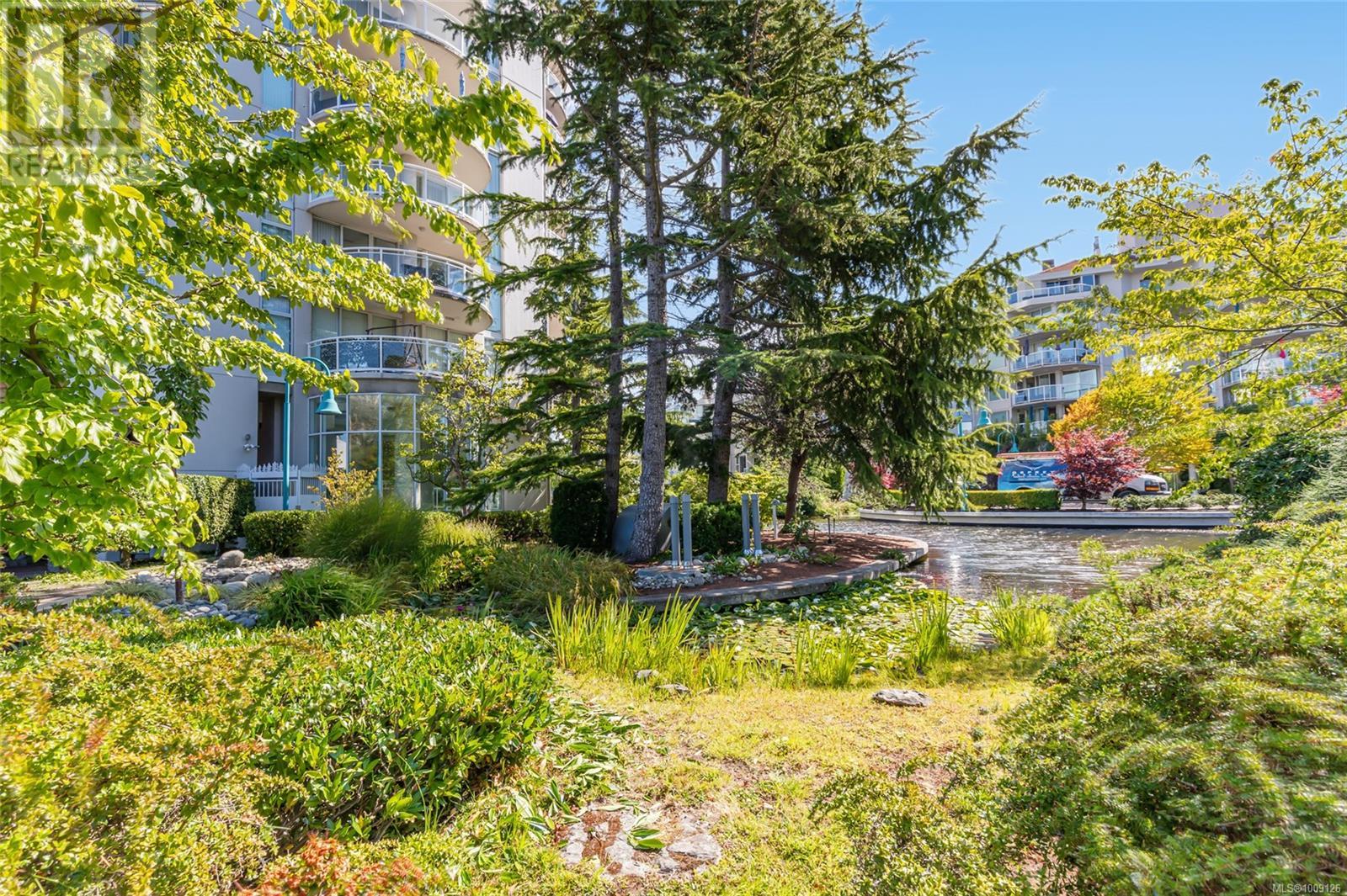 Photo 12 of 1703 154 Promenade Dr, Nanaimo BC