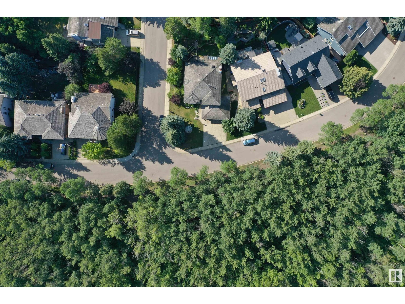 Photo 19 of 470 Rooney Cr Nw, Edmonton AB