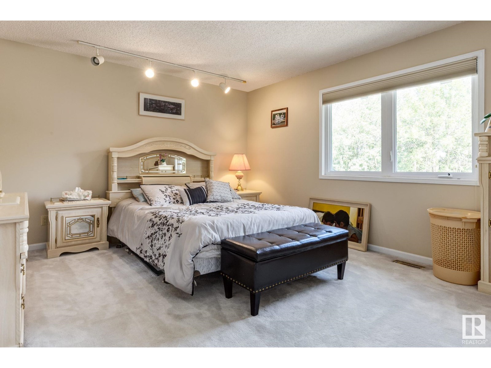 Photo 39 of 470 Rooney Cr Nw, Edmonton AB