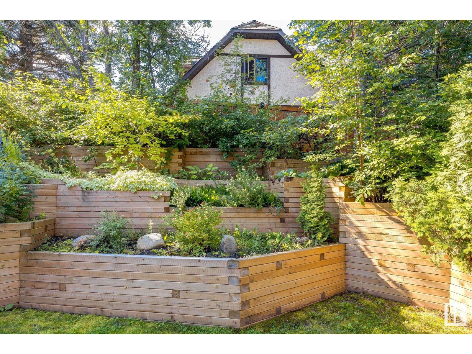 Photo 50 of 470 Rooney Cr Nw, Edmonton AB
