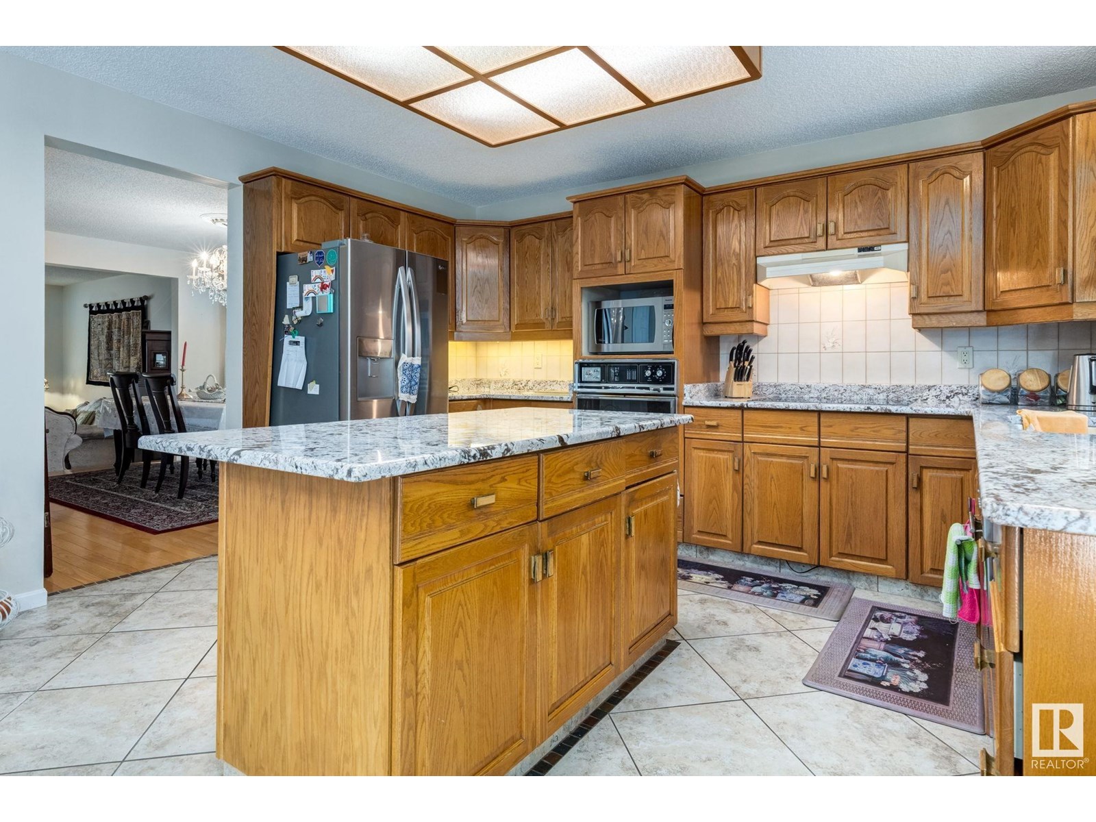 Photo 9 of 470 Rooney Cr Nw, Edmonton AB