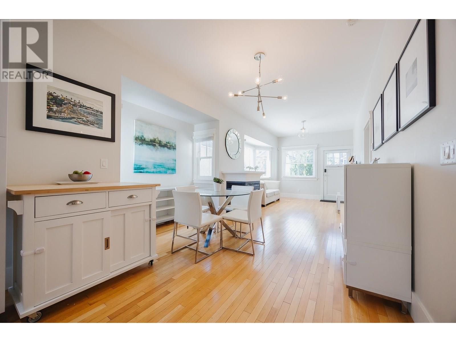 Photo 7 of 820 Edinburgh Street, New Westminster BC