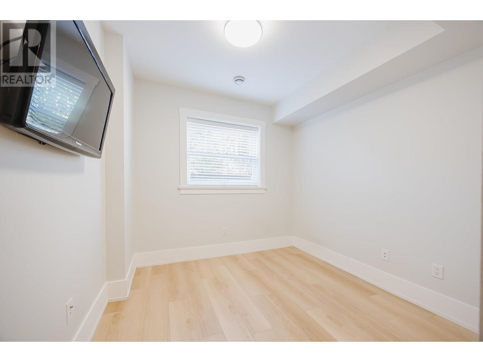 Photo 20 of 820 Edinburgh Street, New Westminster BC