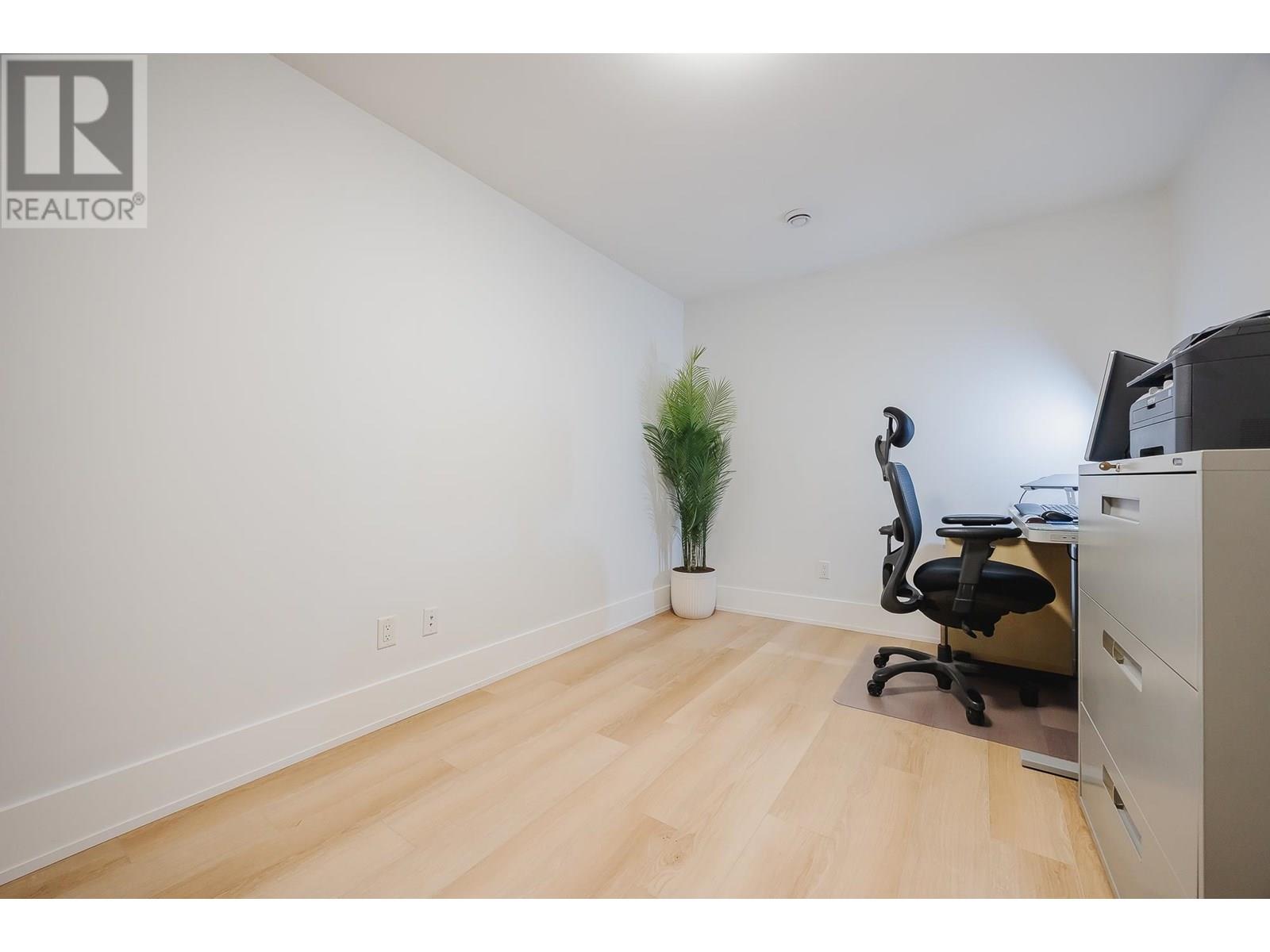 Photo 19 of 820 Edinburgh Street, New Westminster BC