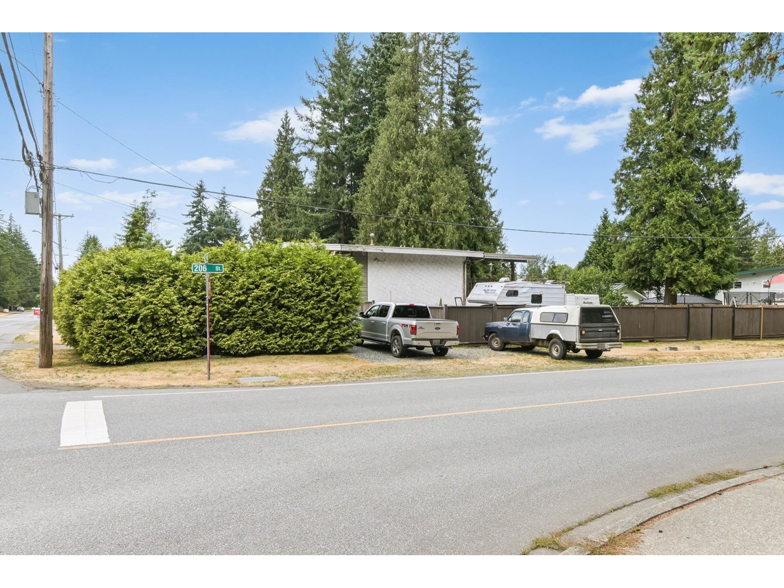 Photo 11 of 20593 42 Avenue, Langley BC