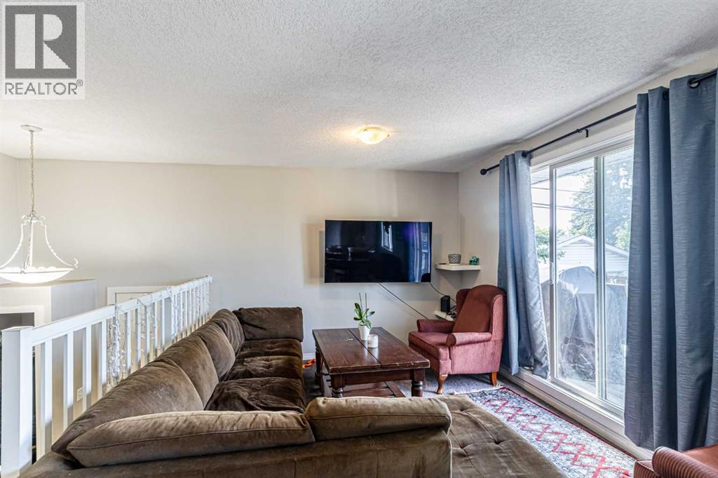 Photo 5 of 5 4547 7 Avenue Se, Calgary AB