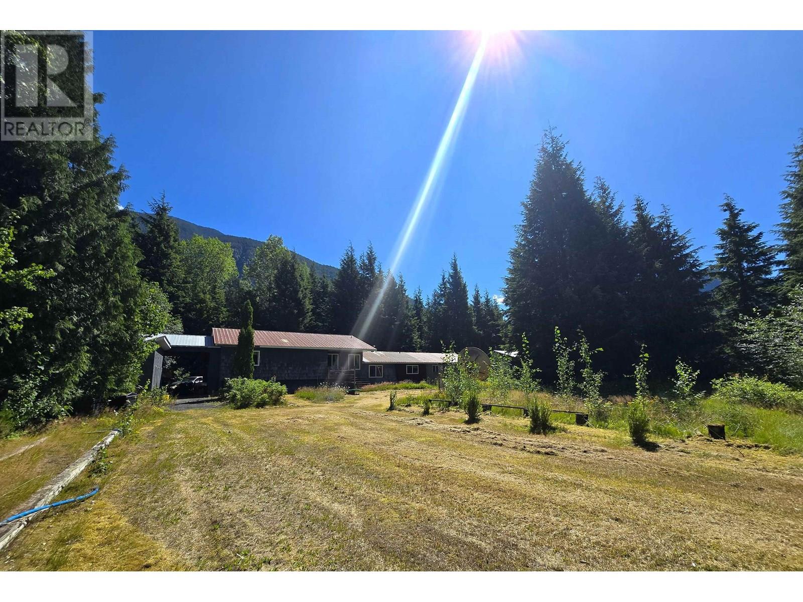 205 OLD LAKELSE LAKE DRIVE, Terrace