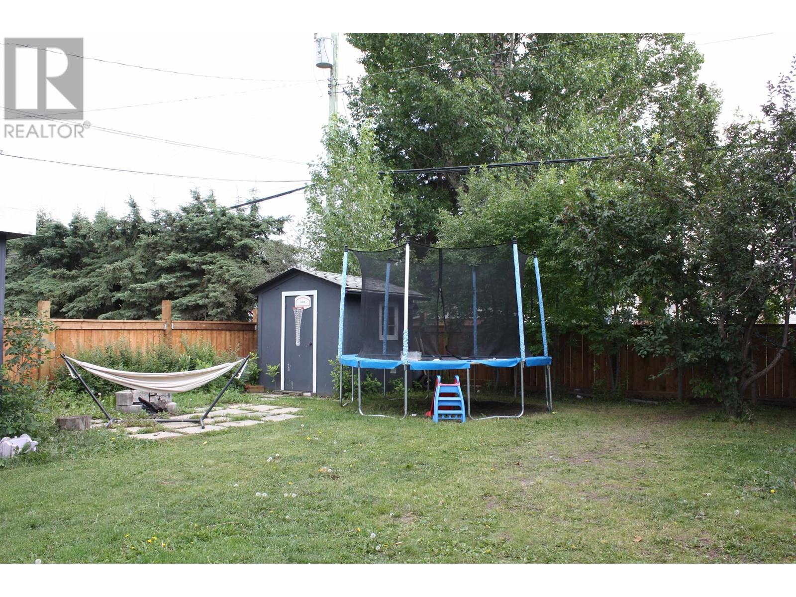 Photo 34 of 9523 113 Avenue, Fort St John BC