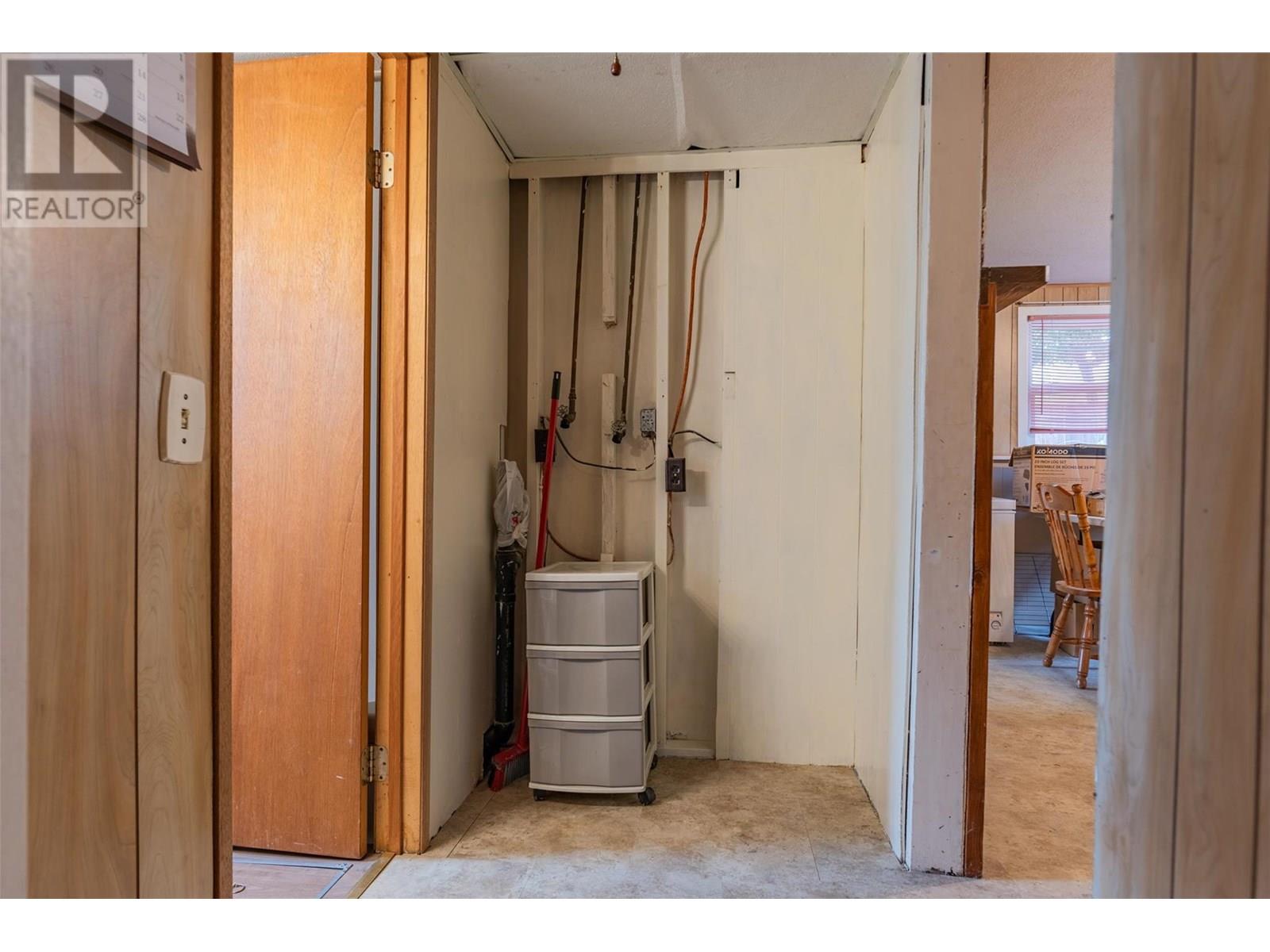 2068 Sixth Avenue, Trail