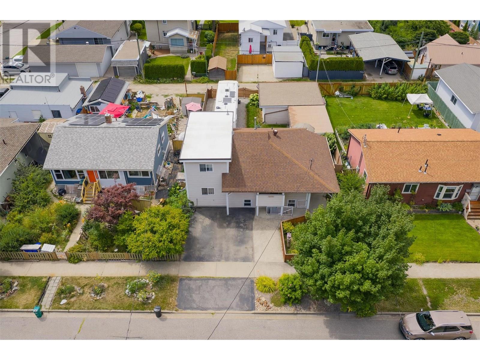 2068 Sixth Avenue, Trail