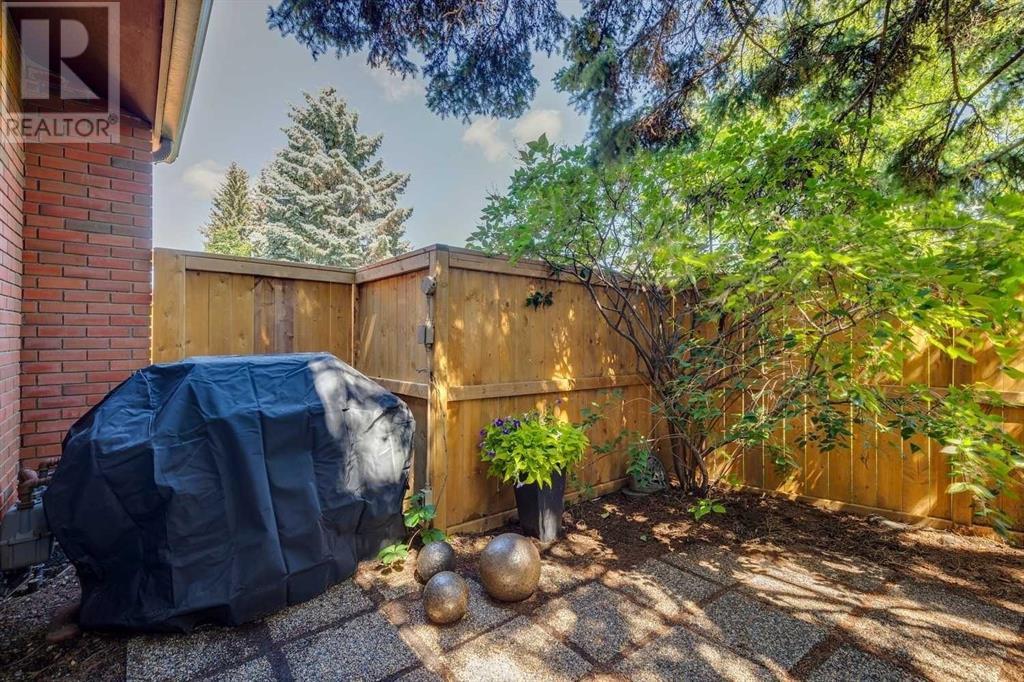 Single Family House for Sale in   Glenmore Trail SW Kelvin Grove Calgary 