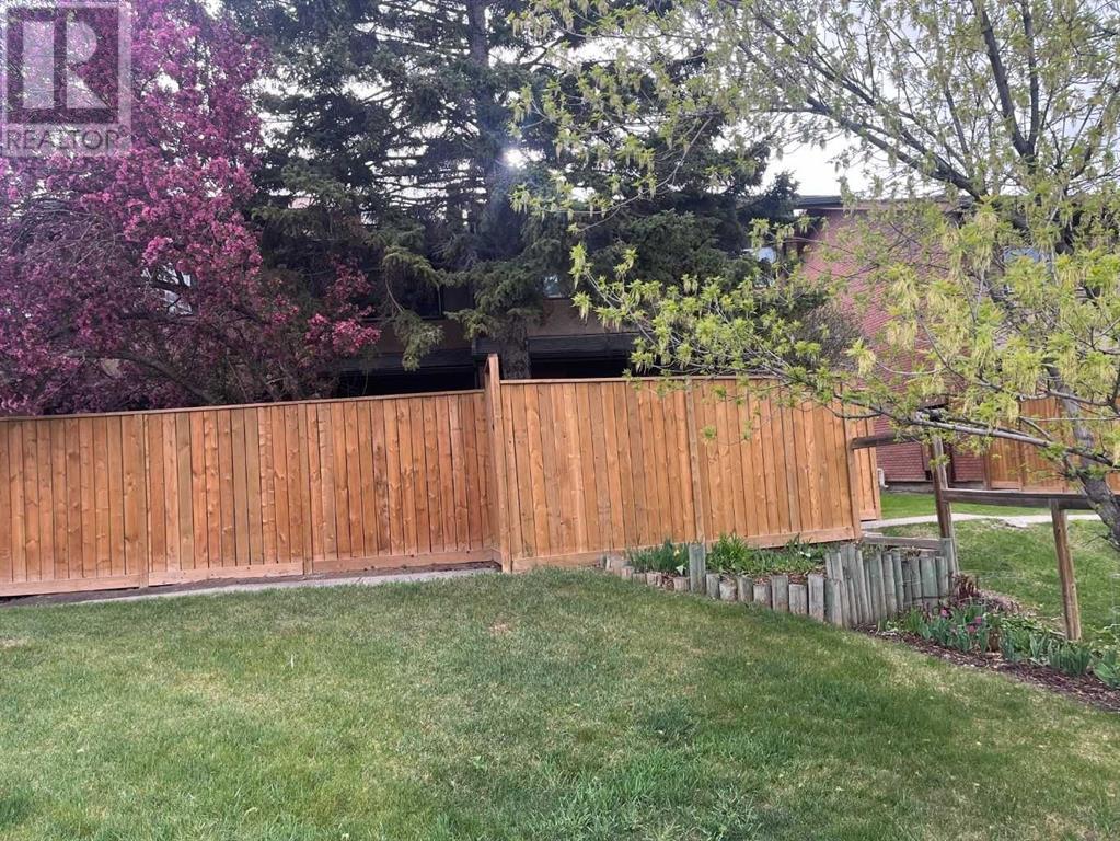 Single Family House for Sale in   Glenmore Trail SW Kelvin Grove Calgary 