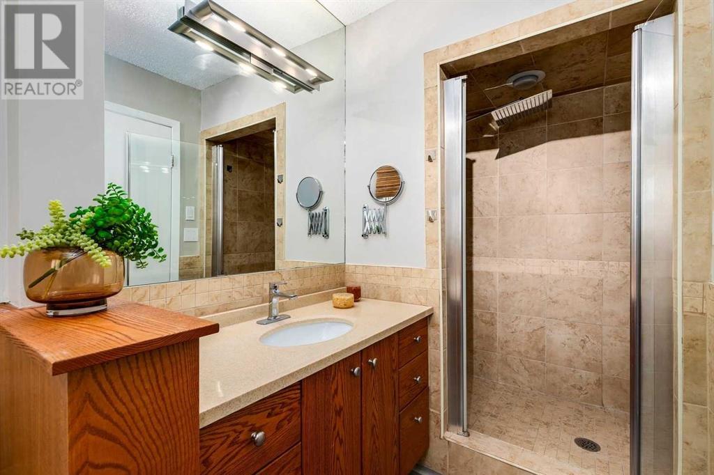 Single Family House for Sale in   Glenmore Trail SW Kelvin Grove Calgary 