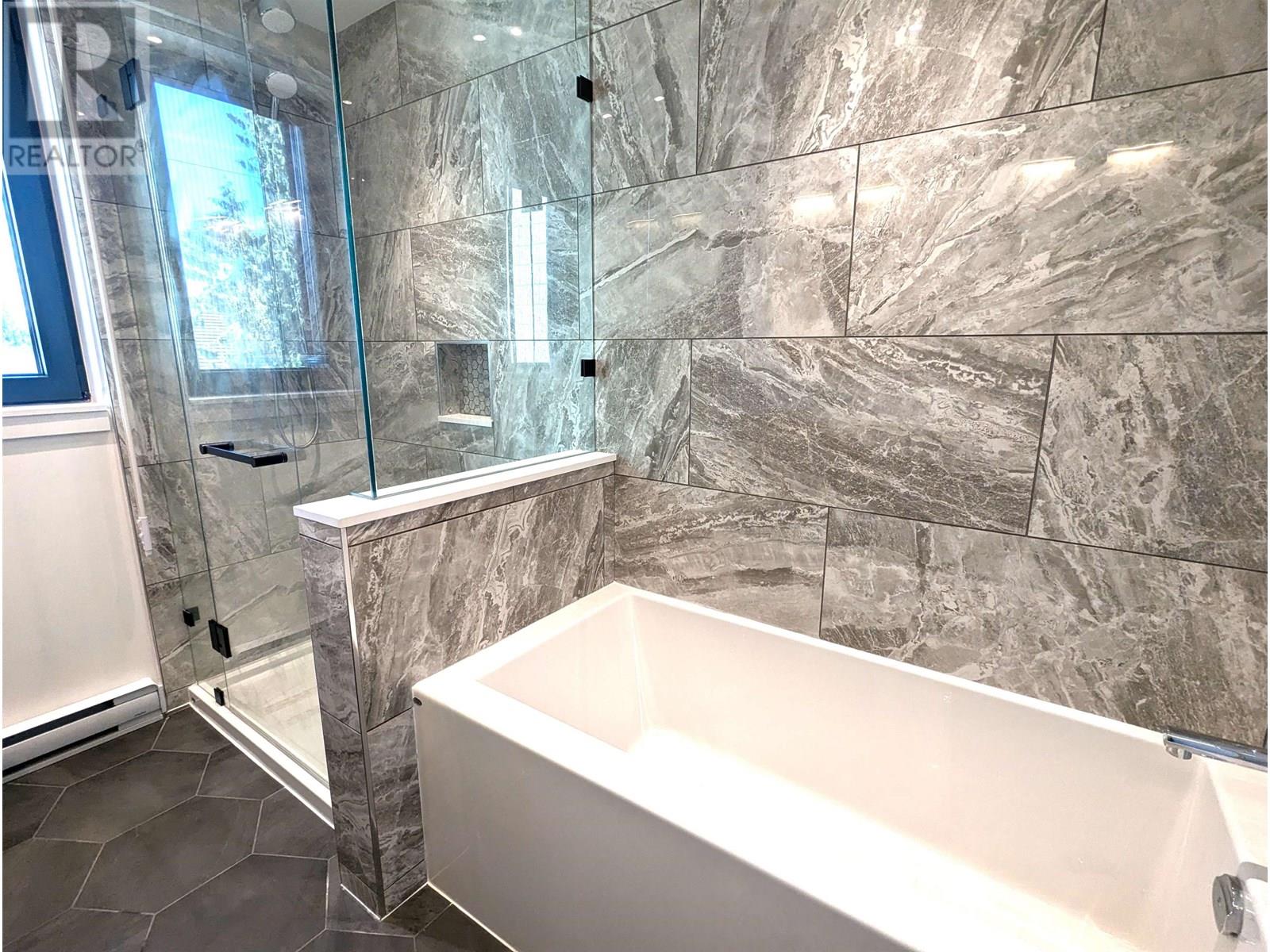Photo 19 of 703 606 Foster Avenue, Coquitlam BC