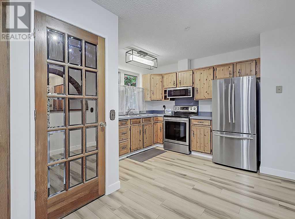 Single Family House Bungalow for Sale in  Lynnover Place SE Ogden Calgary 