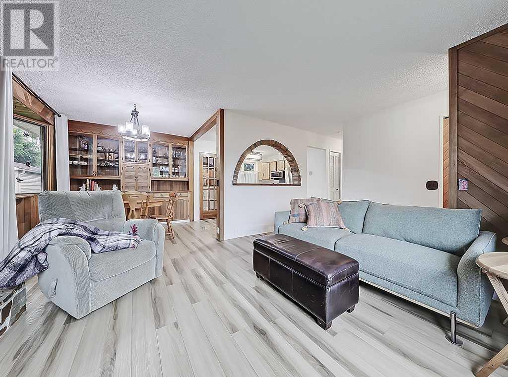 Single Family House Bungalow for Sale in  Lynnover Place SE Ogden Calgary 