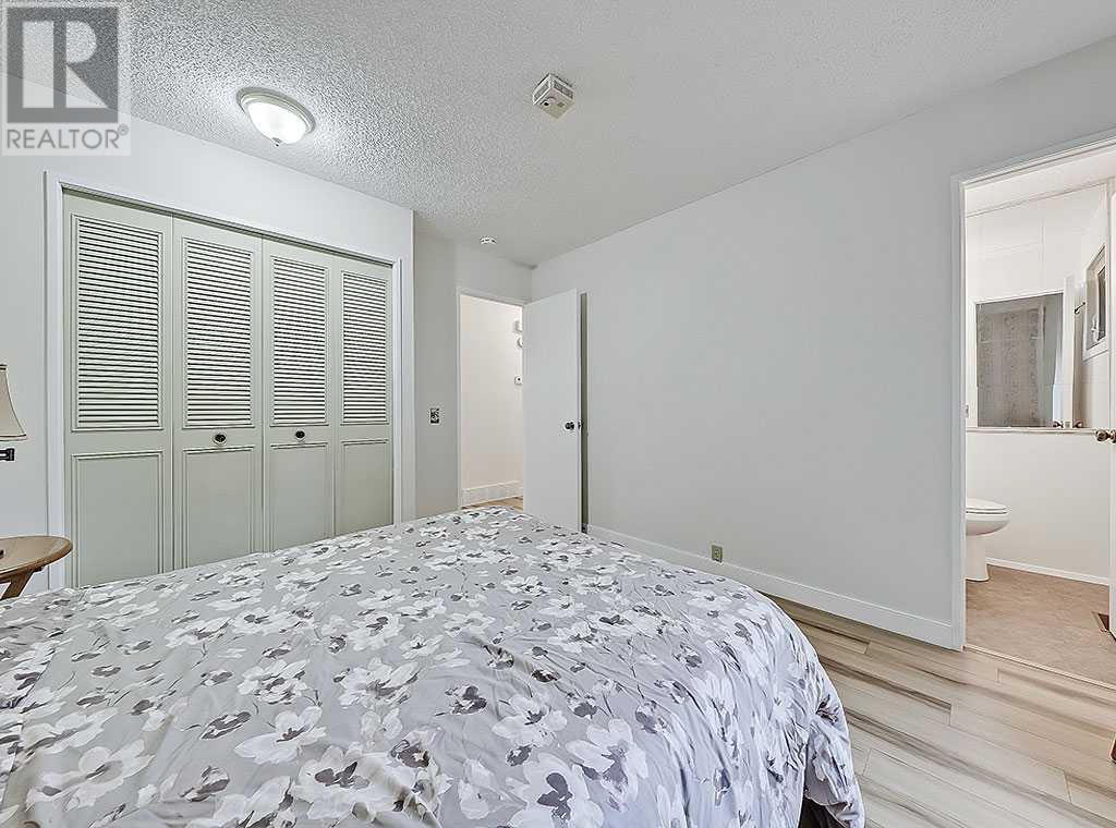 Single Family House Bungalow for Sale in  Lynnover Place SE Ogden Calgary 