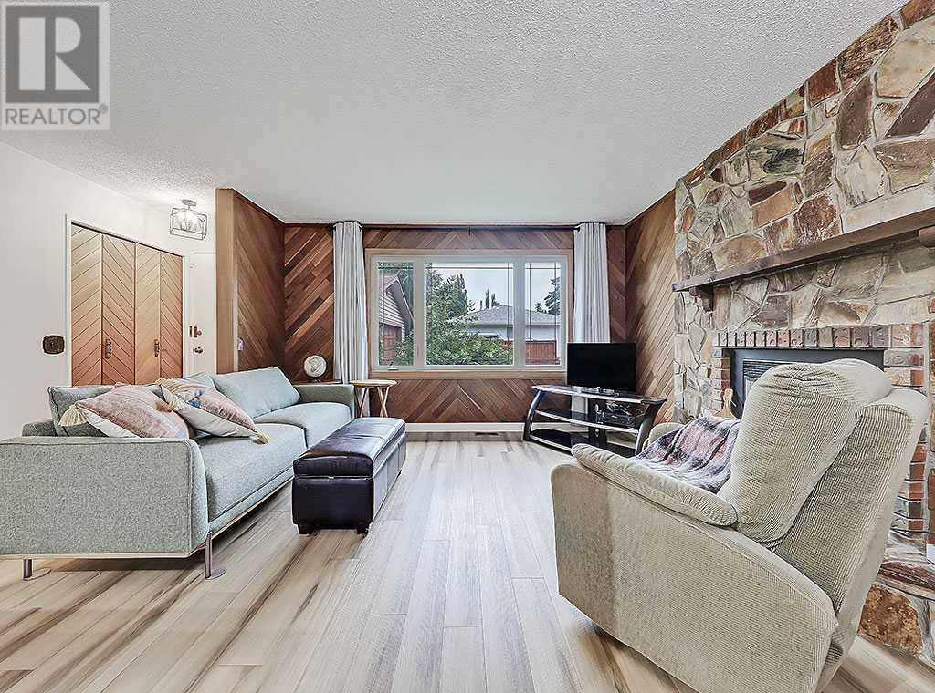 Single Family House Bungalow for Sale in  Lynnover Place SE Ogden Calgary 