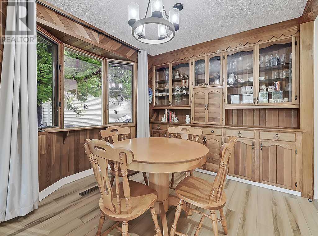 Single Family House Bungalow for Sale in  Lynnover Place SE Ogden Calgary 