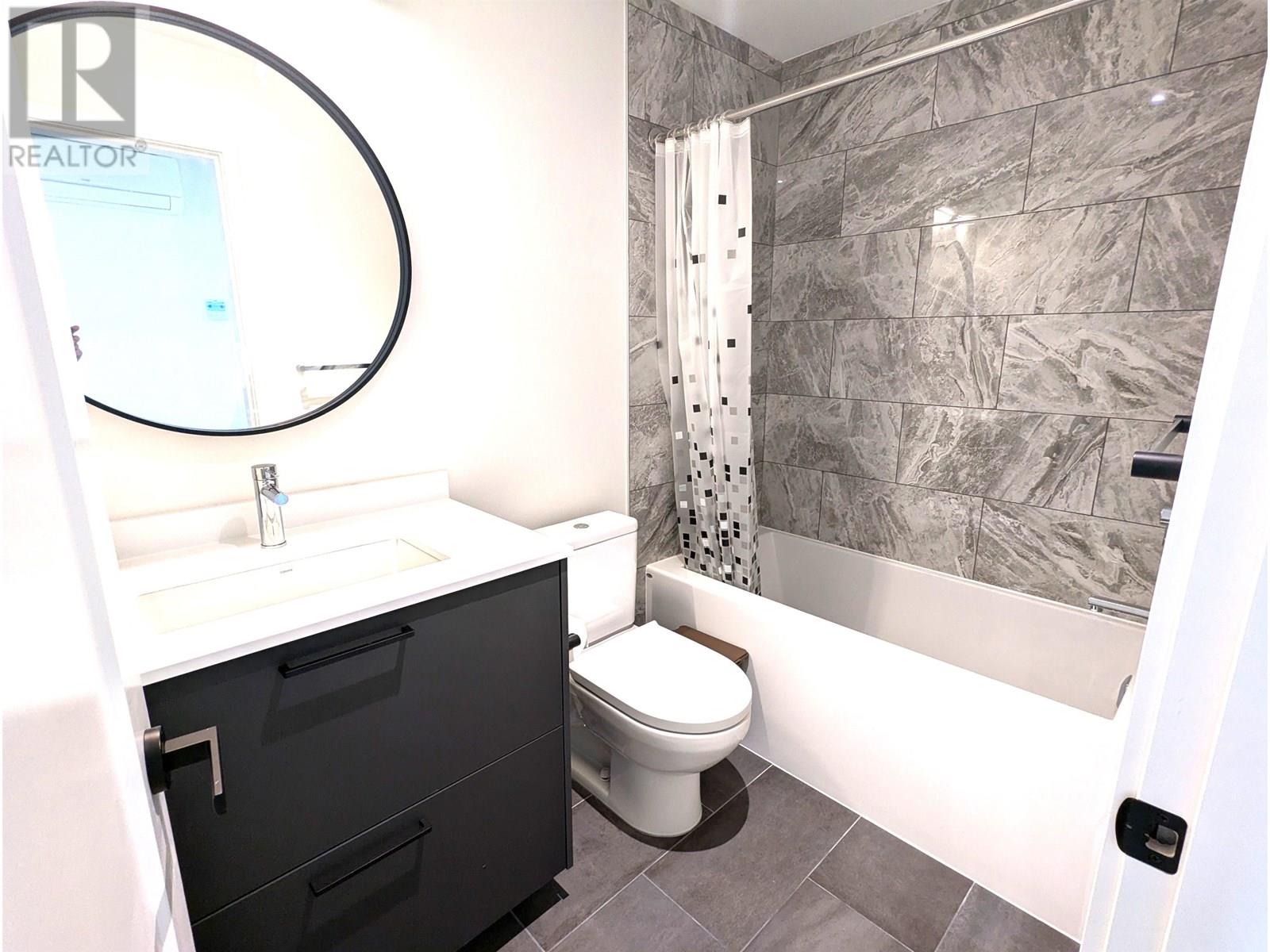 Photo 12 of 703 606 Foster Avenue, Coquitlam BC