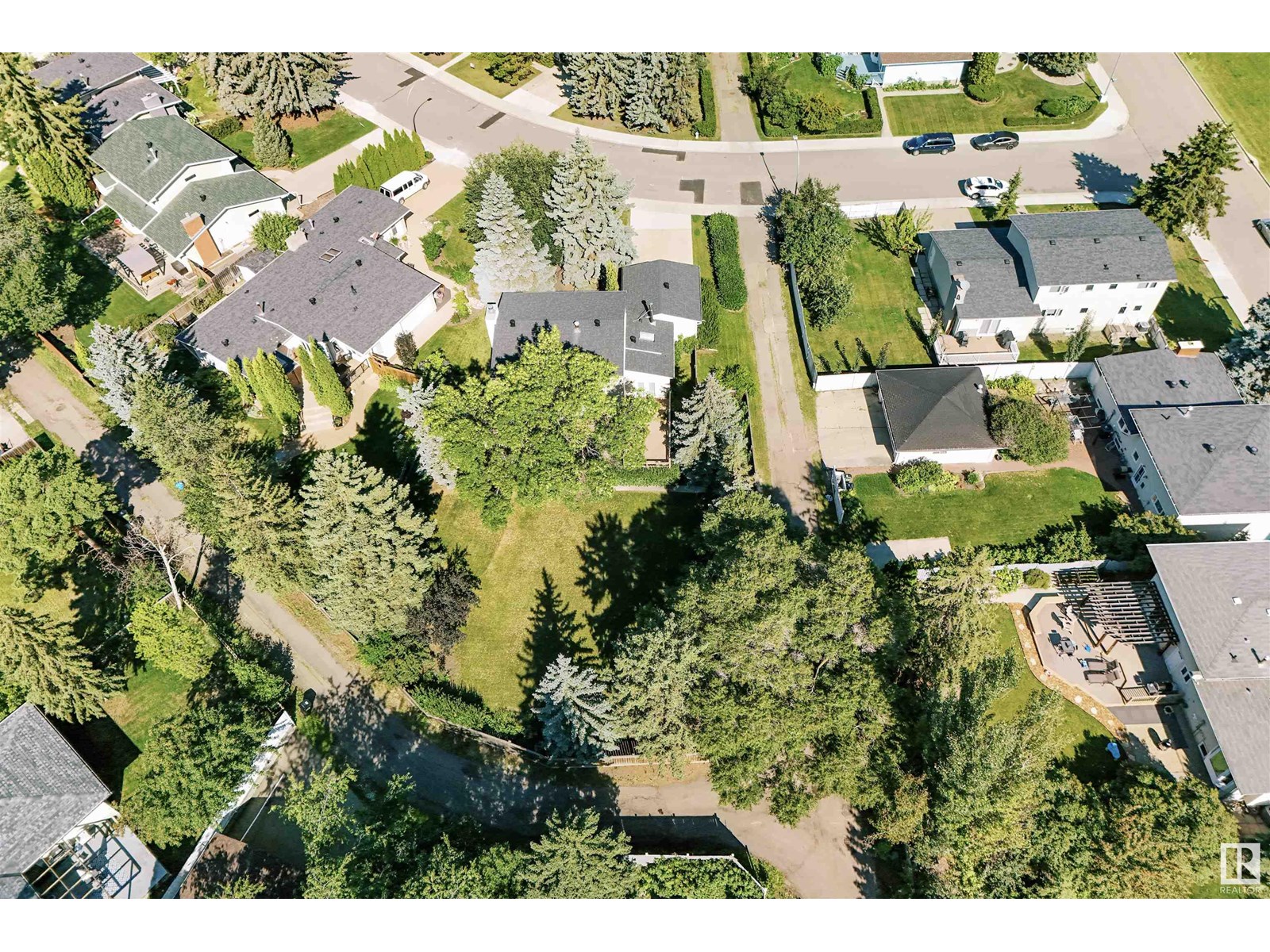 Photo 43 of 12411 47 Av Nw, Edmonton AB