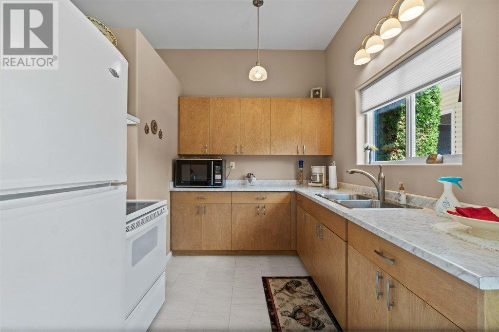 Photo 94 of 4842 Sunnybrae Canoe Point Road, Tappen BC