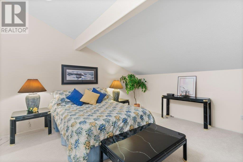 Photo 33 of 4842 Sunnybrae Canoe Point Road, Tappen BC