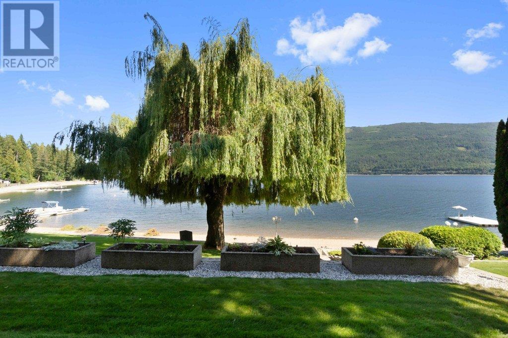 Photo 8 of 4842 Sunnybrae Canoe Point Road, Tappen BC