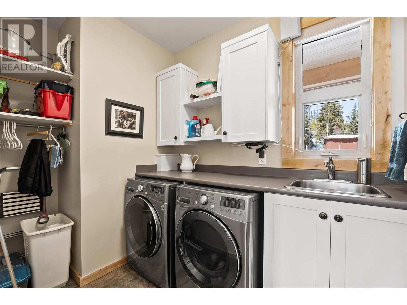 Photo 23 of 3815 Water Street, Kamloops BC