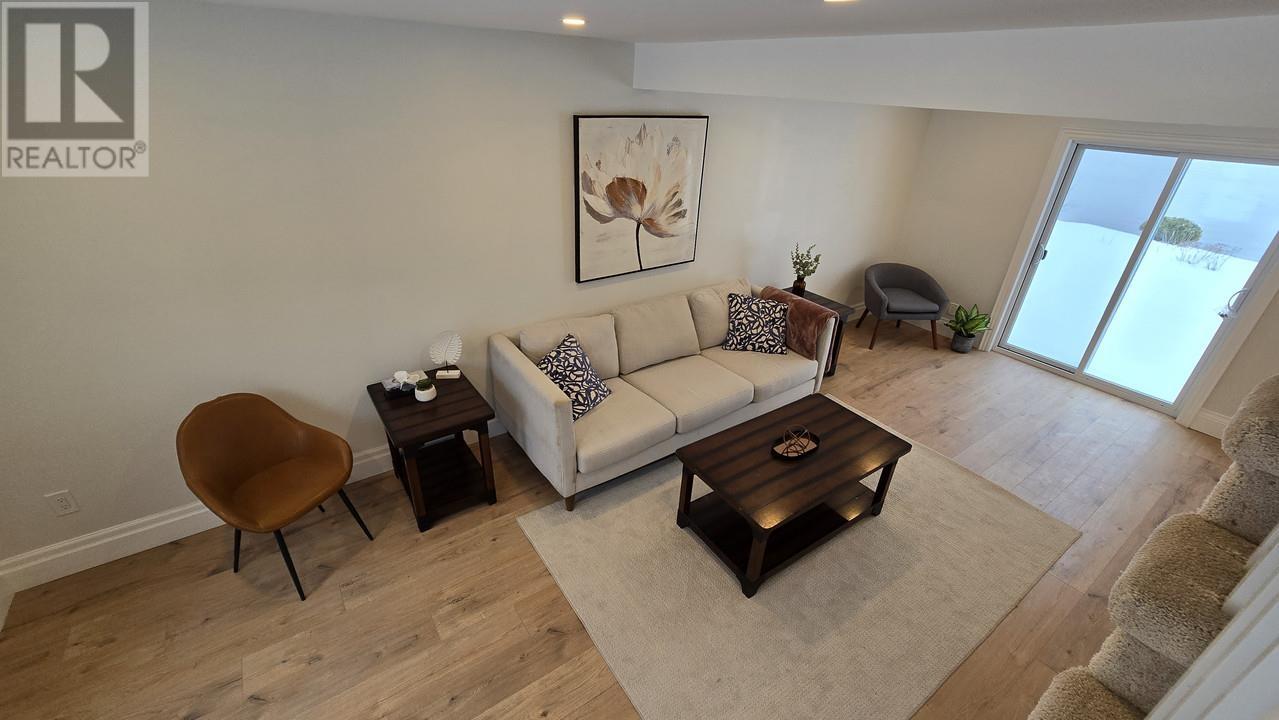 Photo 12 of 44 Pinder Dr, Prince Township ON
