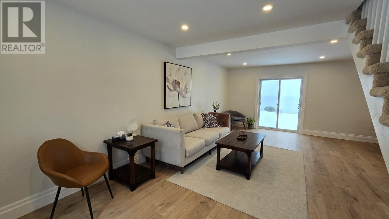 Photo 13 of 44 Pinder Dr, Prince Township ON