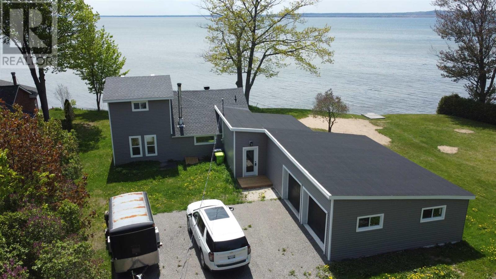 Photo 1 of 44 Pinder Dr, Prince Township ON