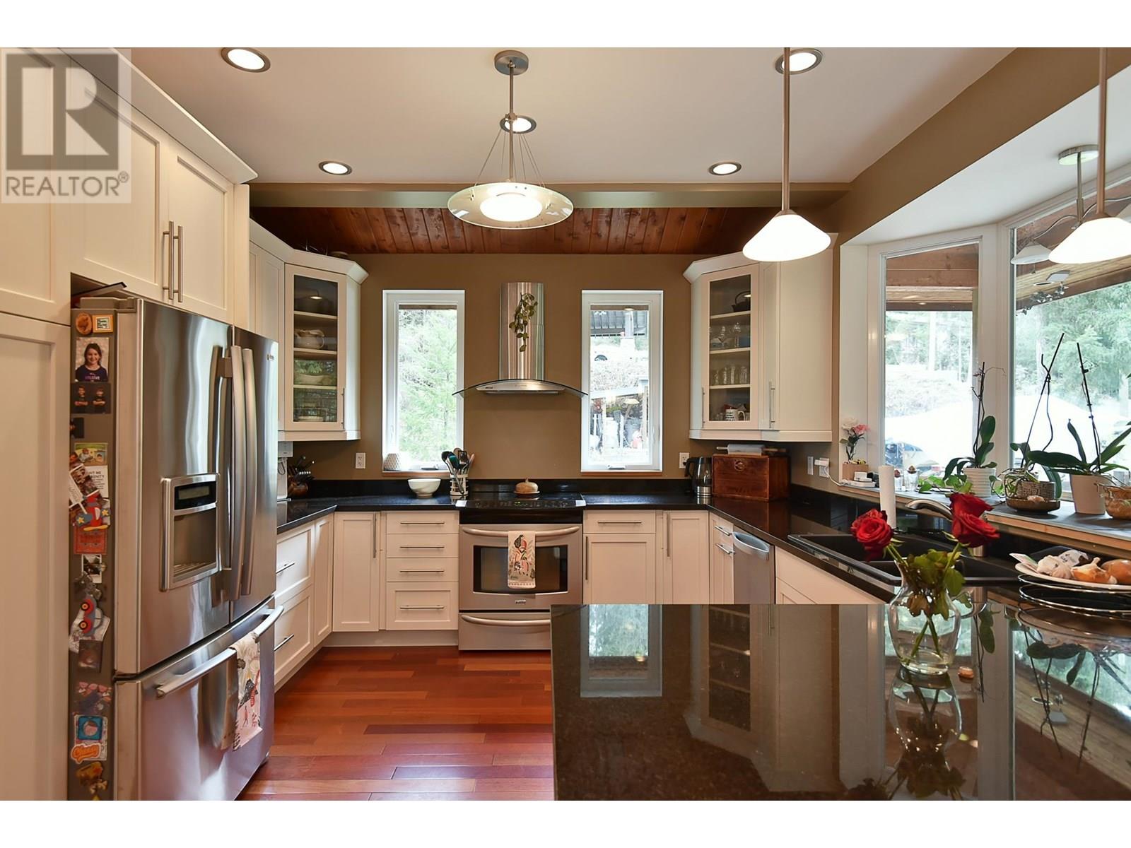 5062 PARKVIEW ROAD, Pender Harbour