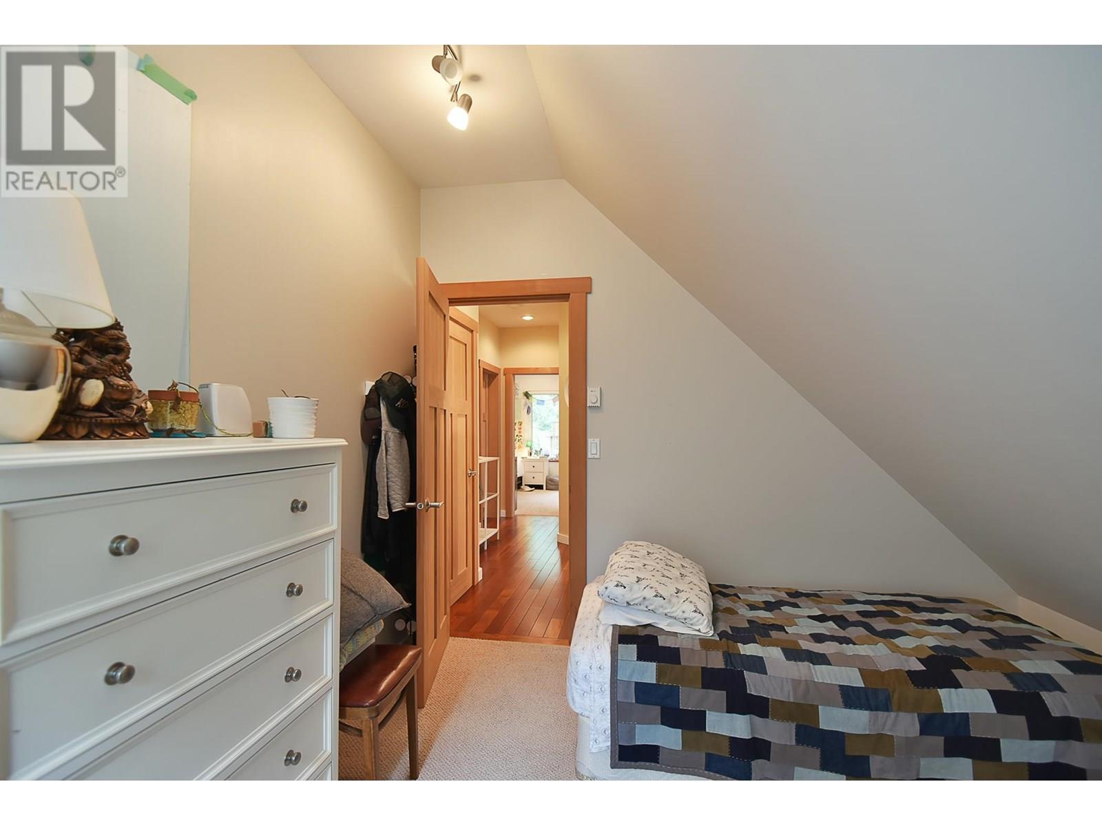 5062 PARKVIEW ROAD, Pender Harbour