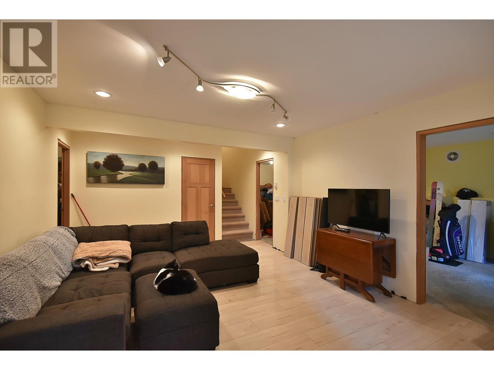 5062 PARKVIEW ROAD, Pender Harbour