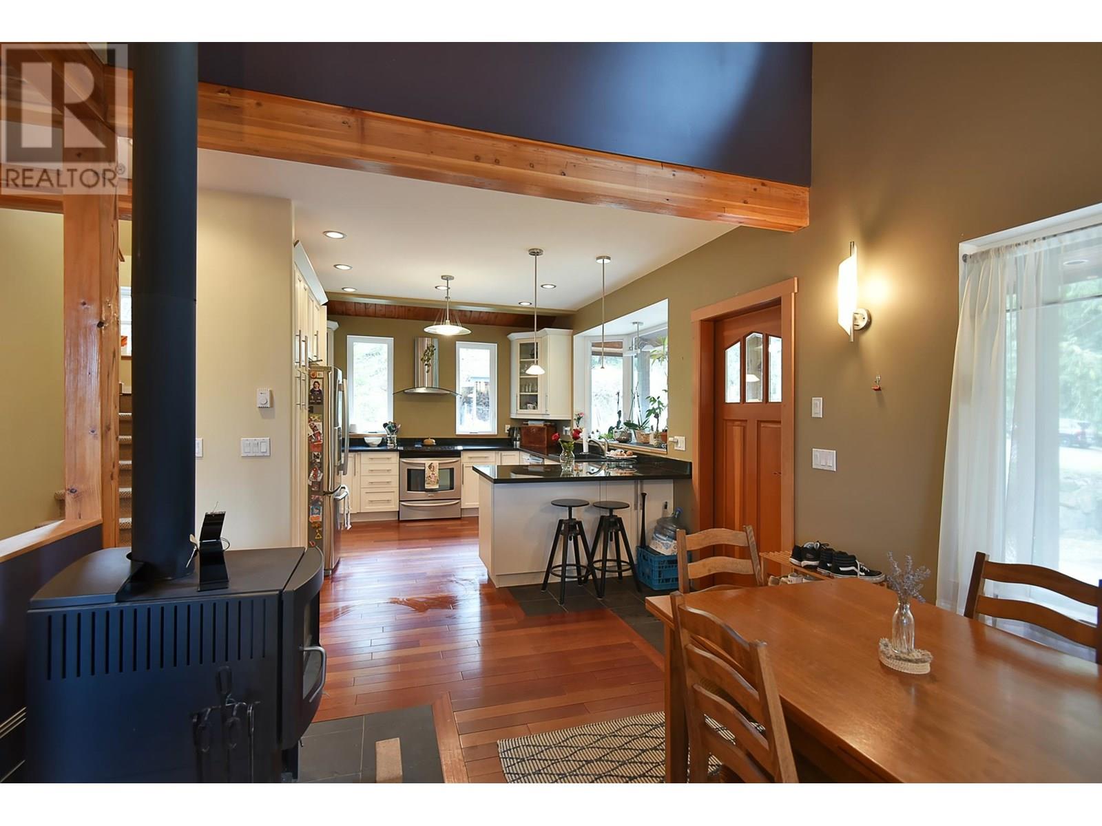 5062 PARKVIEW ROAD, Pender Harbour