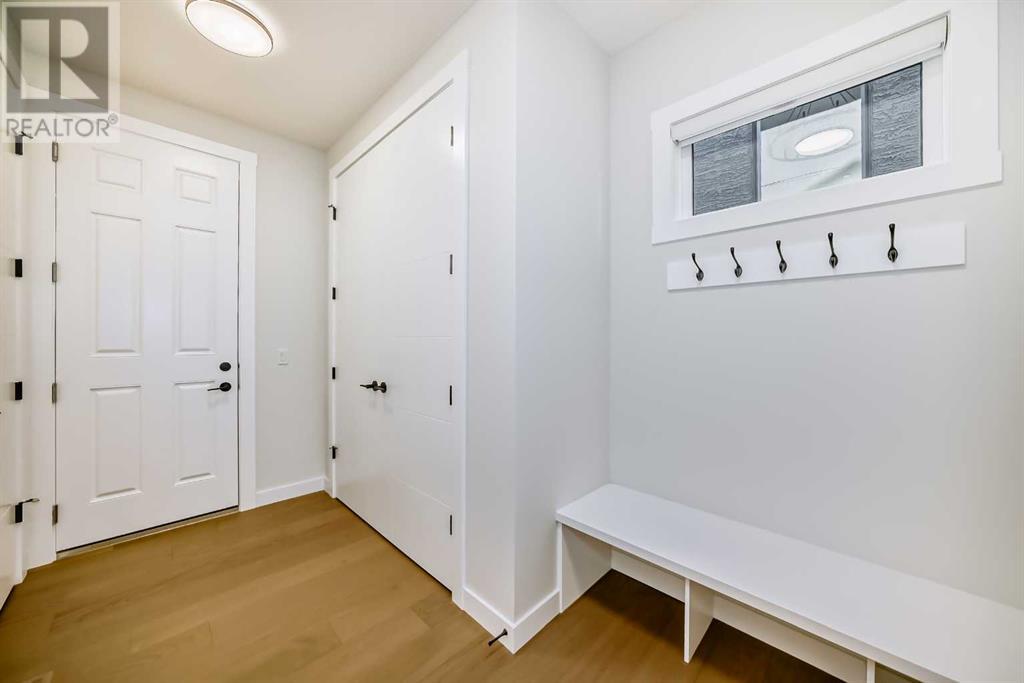 Single Family House for Sale in  Spring Creek Circle SW Springbank Hill Calgary 