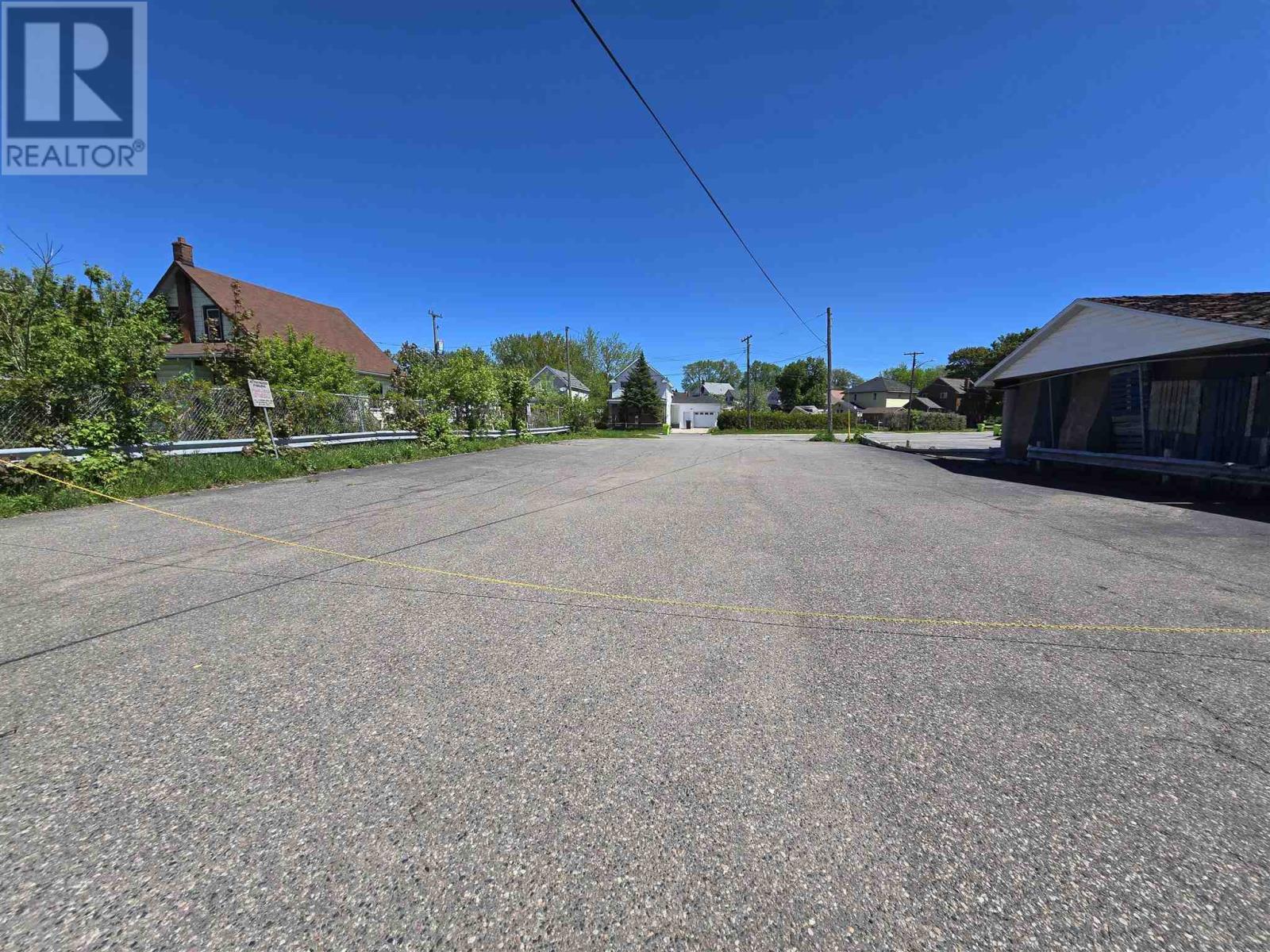 Photo 4 of 256 Wellington St, Sault Ste Marie ON
