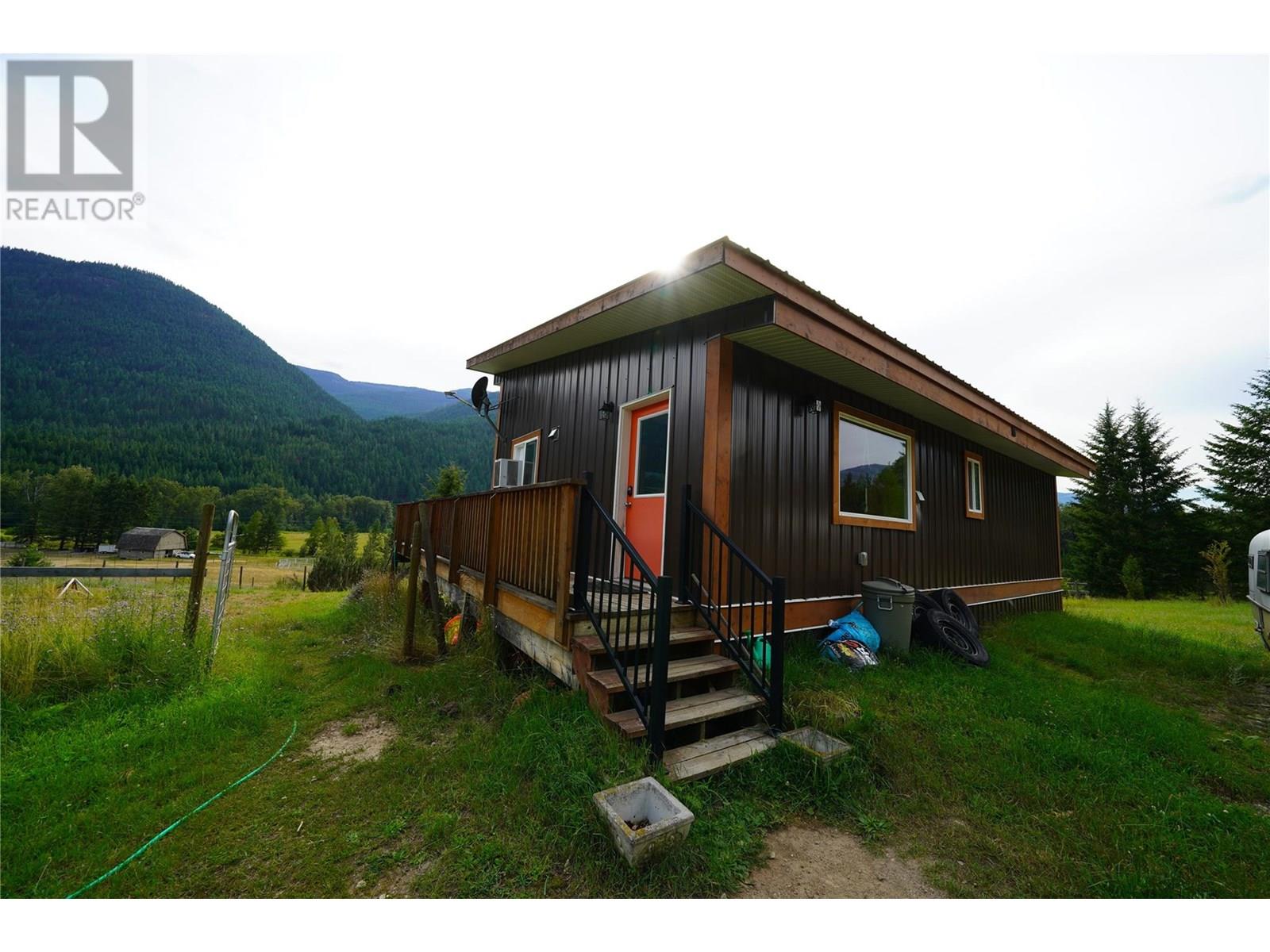Photo 28 of 3364 Koch Siding Road, Slocan Park BC