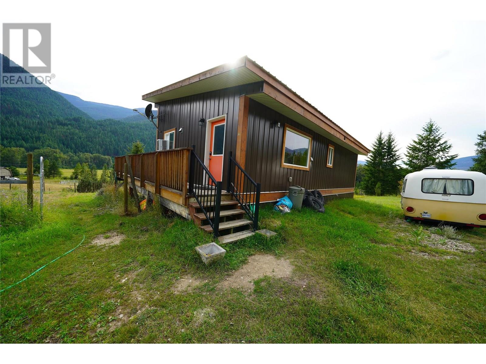 Photo 14 of 3364 Koch Siding Road, Slocan Park BC