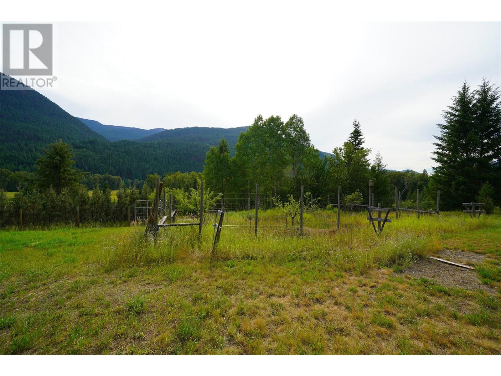 Photo 3 of 3364 Koch Siding Road, Slocan Park BC