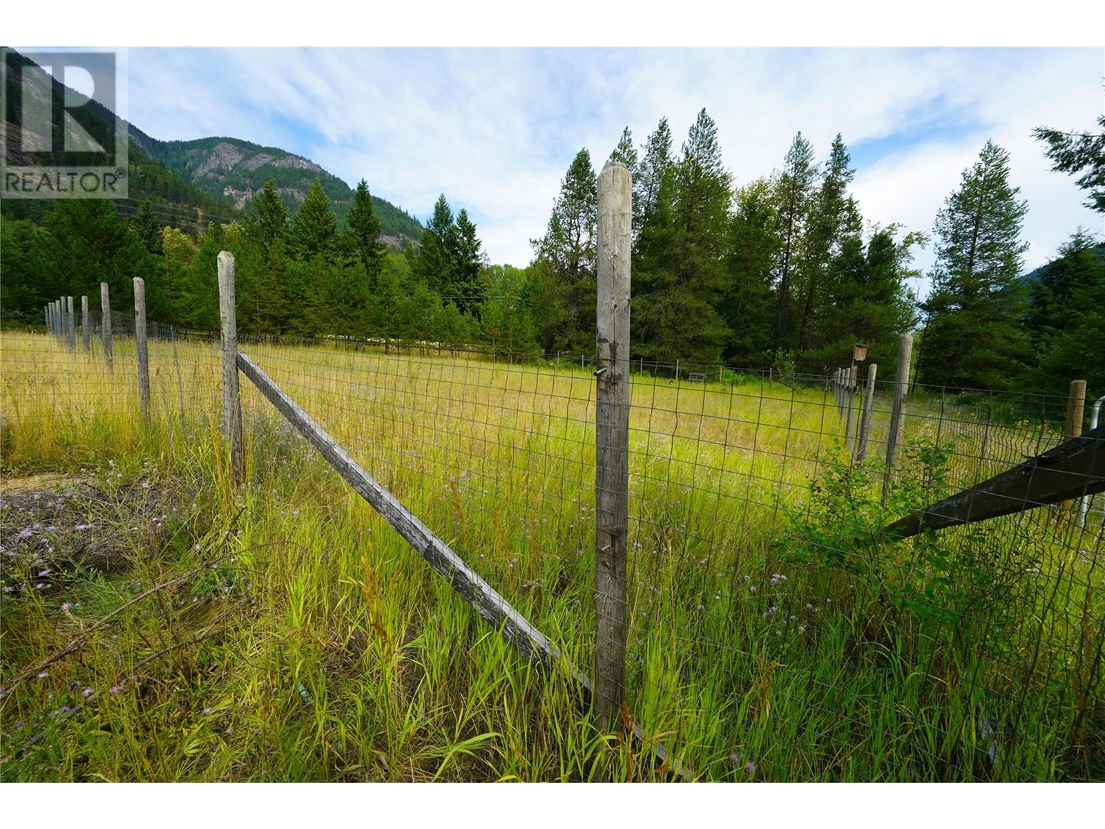 Photo 34 of 3364 Koch Siding Road, Slocan Park BC
