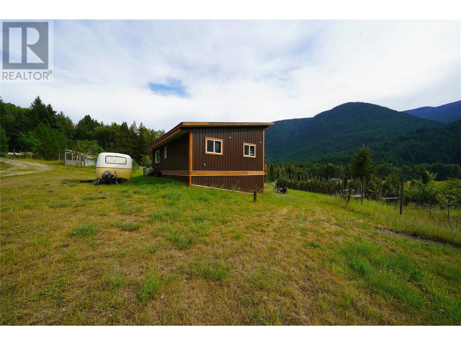 Photo 56 of 3364 Koch Siding Road, Slocan Park BC